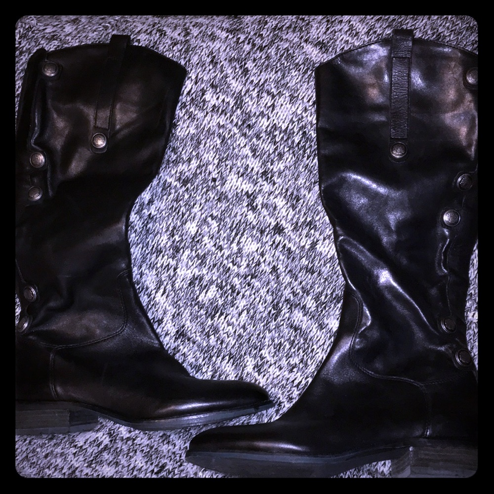 Black boots